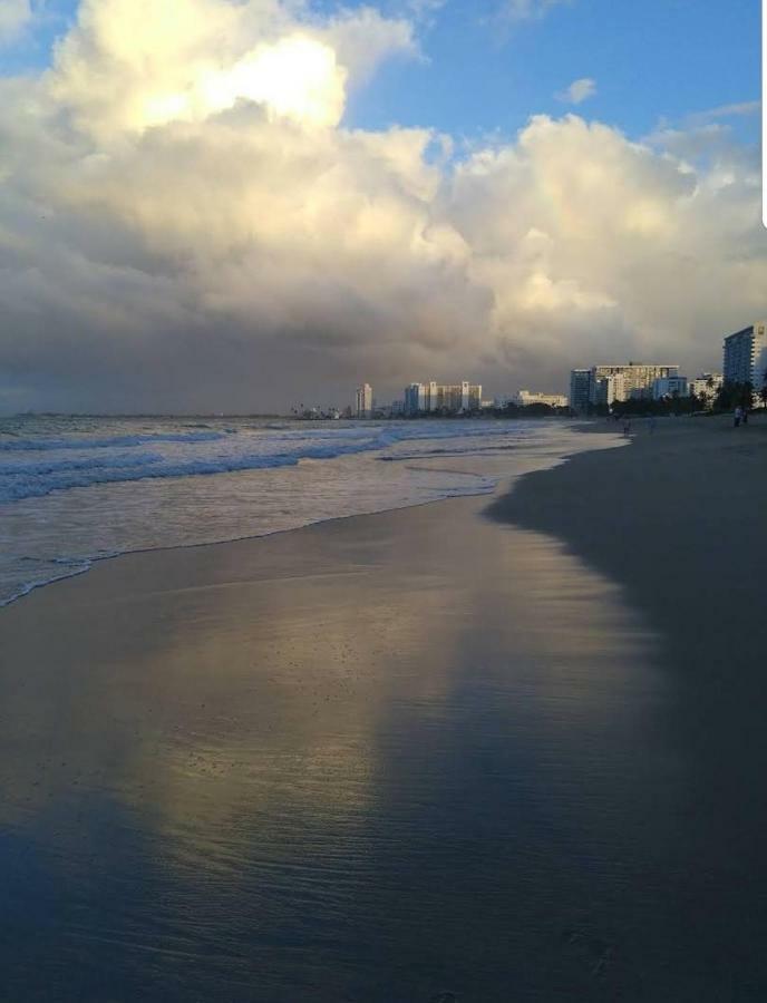 Beach Front Apt 4 At Isla Verde Tower Leilighet San Juan Eksteriør bilde